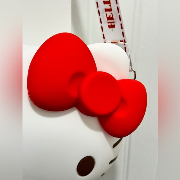 Hello Kitty “All Business” Bag Bundle🌟🌟🌟🌟 - Picture 4 of 8